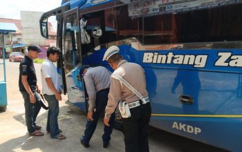 Polres Morut Ramp Check Bus Jelang Mudik