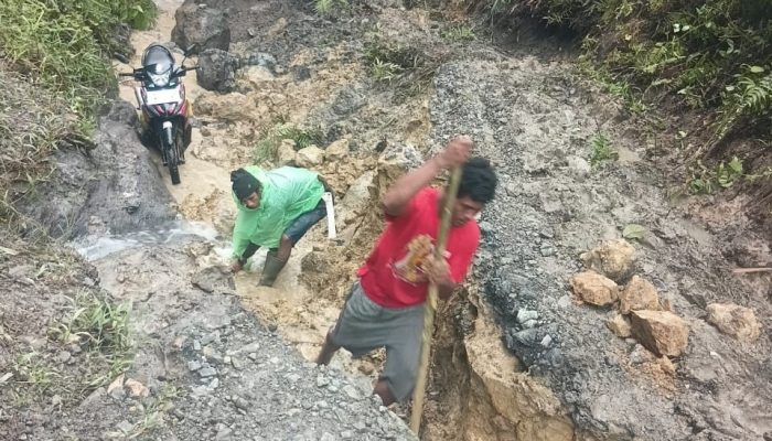 Longsor dan Banjir Lumpuhkan Akses Tiga Desa di Bungku Utara